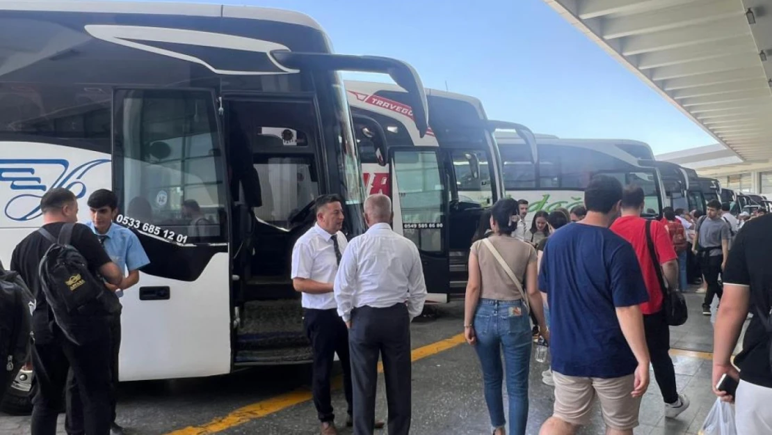 AŞTİ'de Bayram Tatili Dönüş Yoğunluğu Başladı