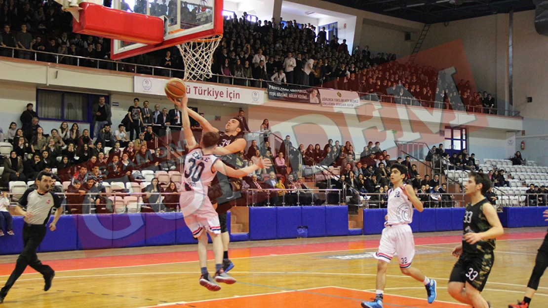 Atatürk'te basketbol ateşi