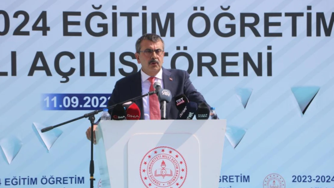 Bakan Tekin: 'Dijital bağımlılık ve obezite ile mücadele edeceğiz'