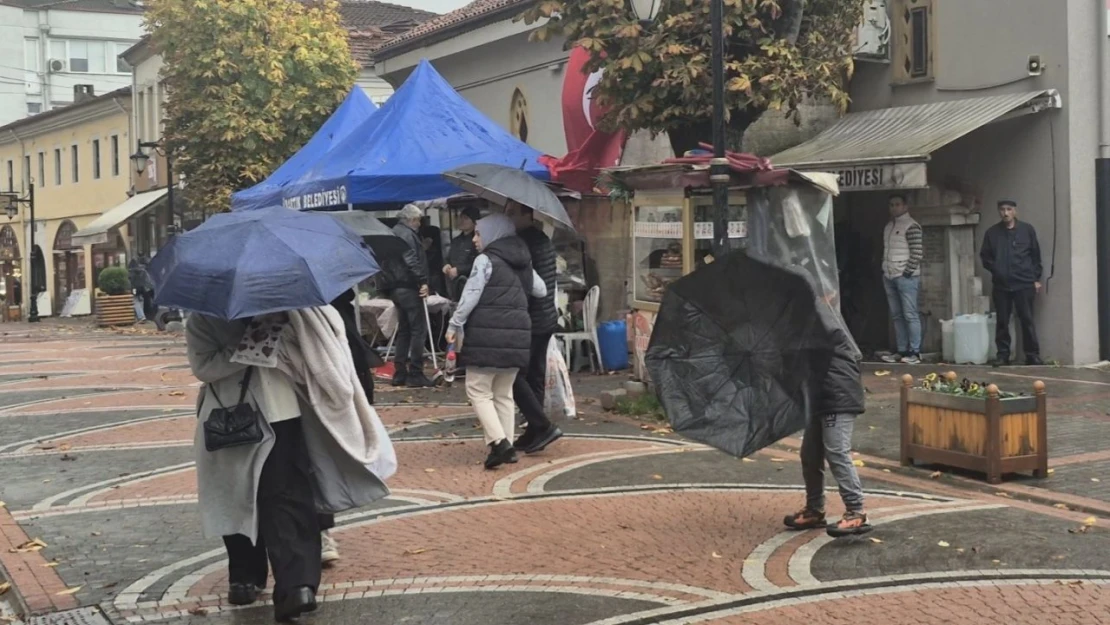 Bartın'da Fırtına Ve Rüzgar Etkili Oldu