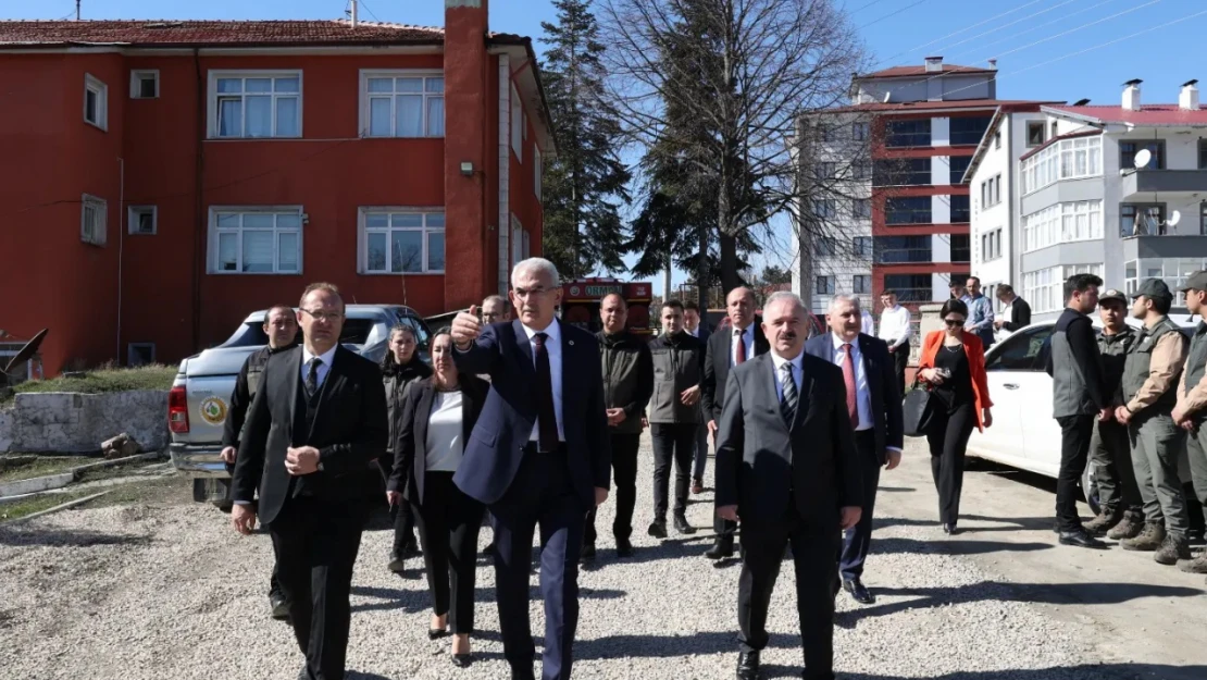 Bekir Karacabey'den Devrekani OİM'e Ziyaret