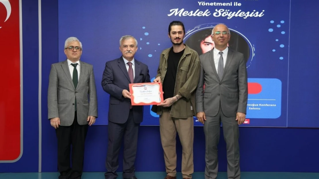 Mert Uzunmehmet Öğrencilerle Buluştu
