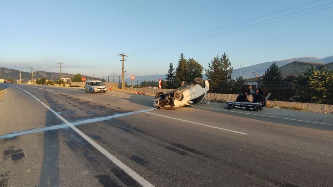 Bolu'da Kontrolden Çıkan Otomobil Tepetaklak Oldu: 1 Yaralı