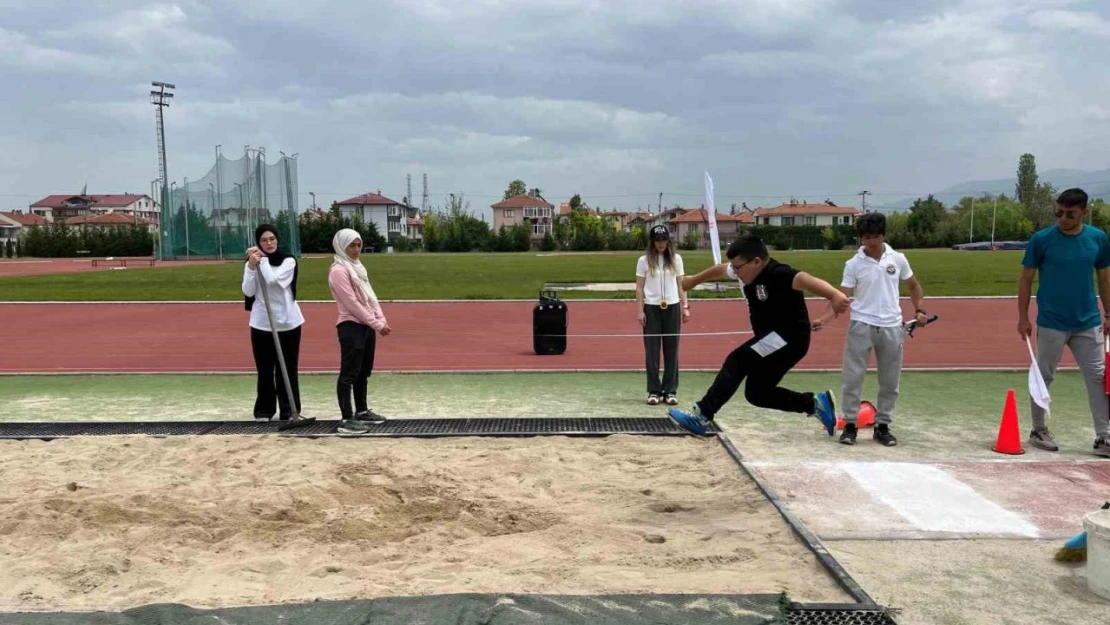 Atletizm Şenliği Renkli Görüntülere Sahne Oldu