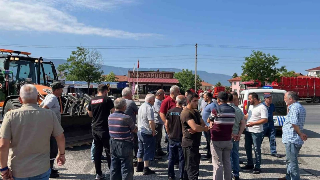 O Kavşak Kapatılıyor! Sanayi Esnafı Ayaklandı