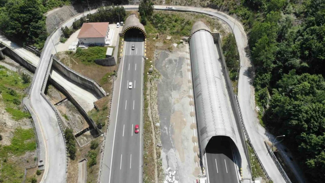 Bolu Geçişinde Trafik Yoğun Akıcı