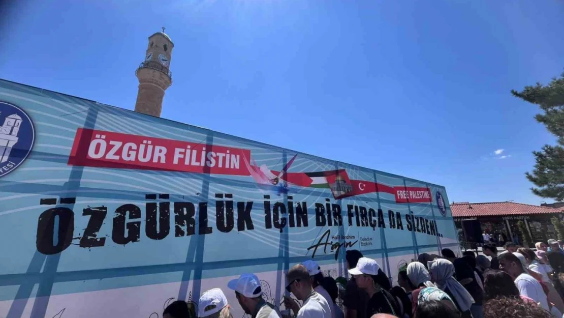 Bu Fırça Darbeleri Özgür Filistin İçin