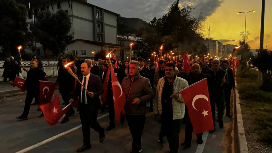 Çatalzeytin'de, Cumhuriyet Yürüyüşü Yapıldı