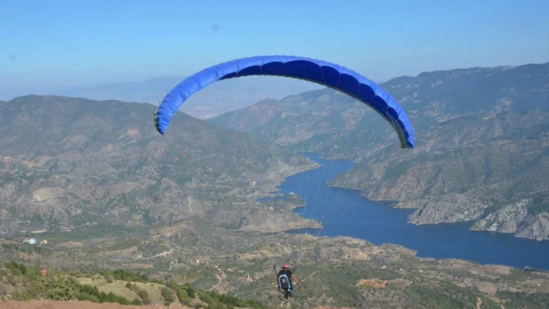 Yamaç Paraşütü Tutkunları Bu Etkinlikte Buluştu