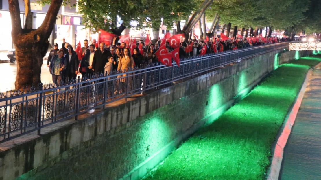 CHP, Kastamonu'da Fener Alayı düzenlendi