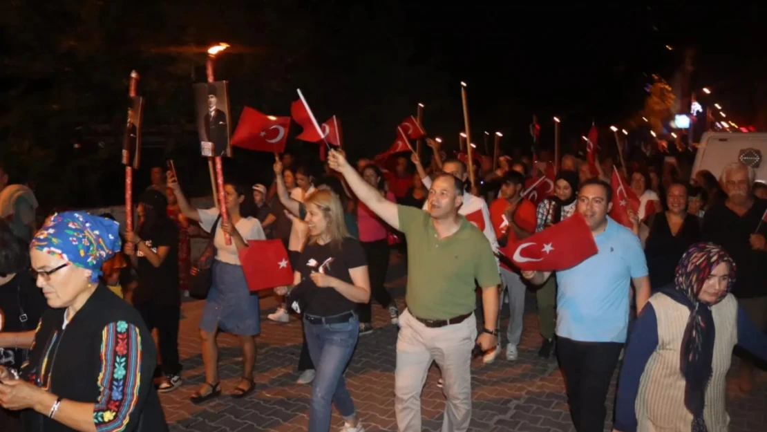 Cide'de Fener Alayı Yürüyüşü düzenlendi