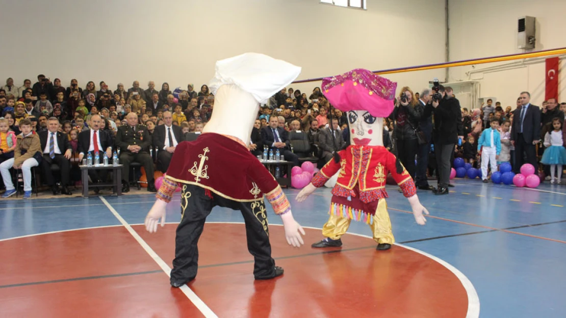 Çocuklar, bayramı yaşayıp, yaşattılar