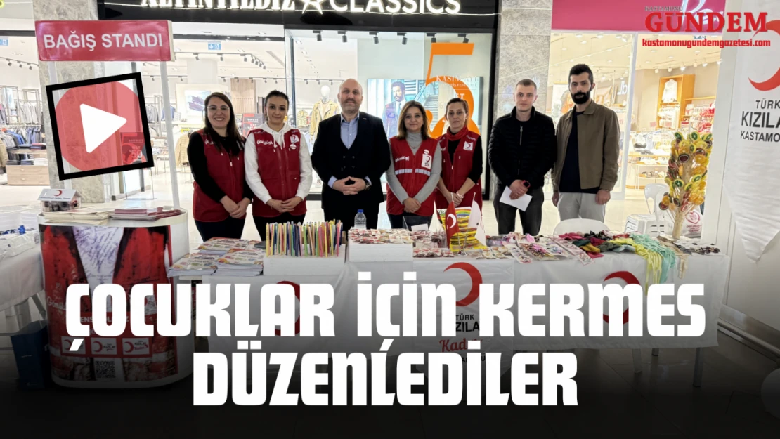 Çocuklar İçin Kermes Düzenlediler