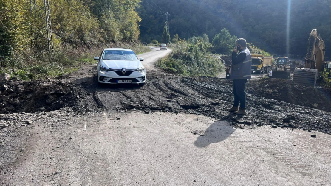 Çöken Yol Ulaşıma Açıldı