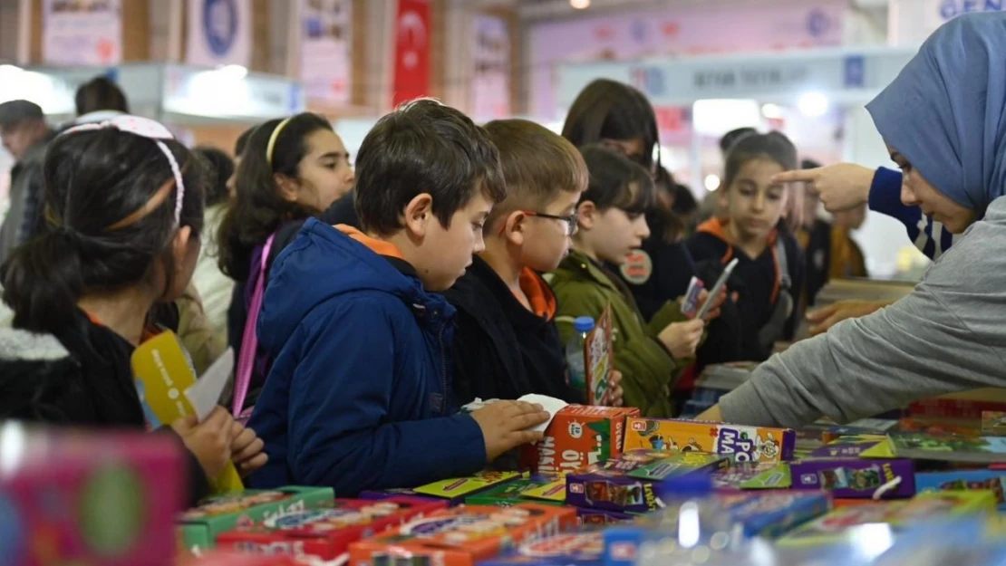 Çorum Kültür Günleri ve Kitap Fuarı Başladı