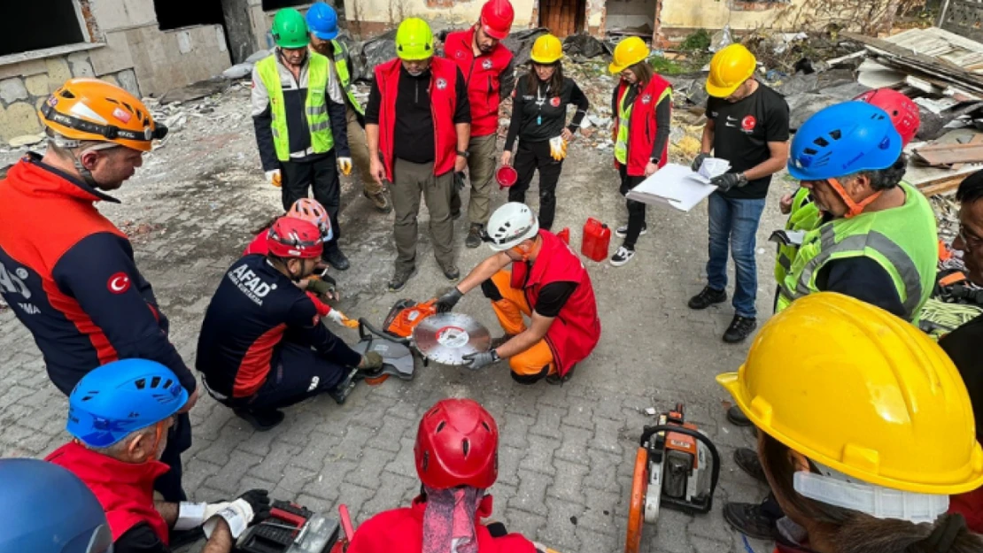 Deprem Felaketinin 24. Yılına Özel Tatbikat