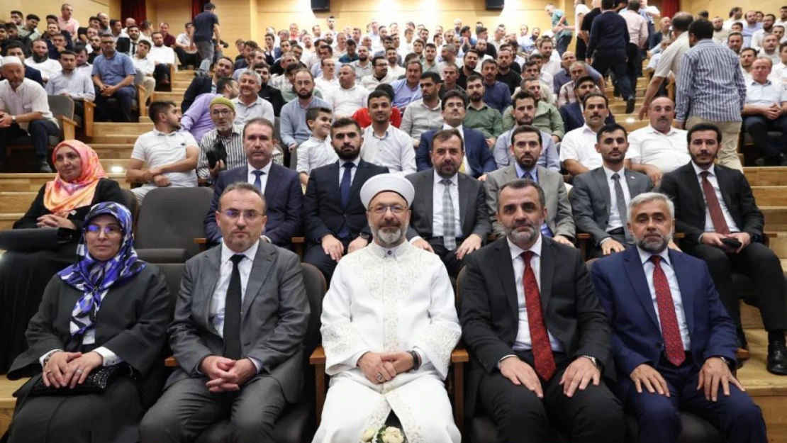 Diyanet İşleri Başkanı Erbaş, Din Görevlileriyle Bir Araya Geldi