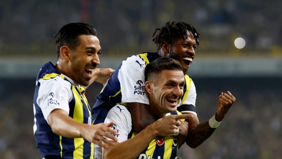 Fenerbahçe Kadıköy'de şov yapıyor, ilk yarı 3-0