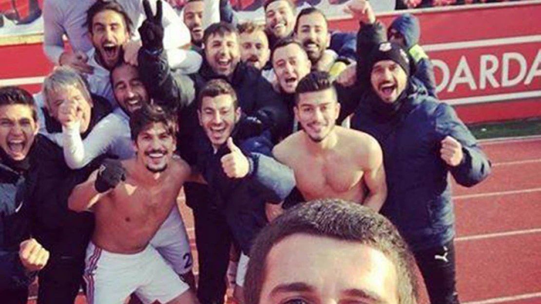 Galibiyet selfiesi