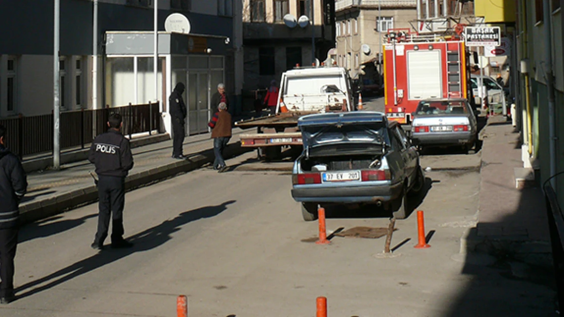 Gaz kaçırdı, yol kapandı