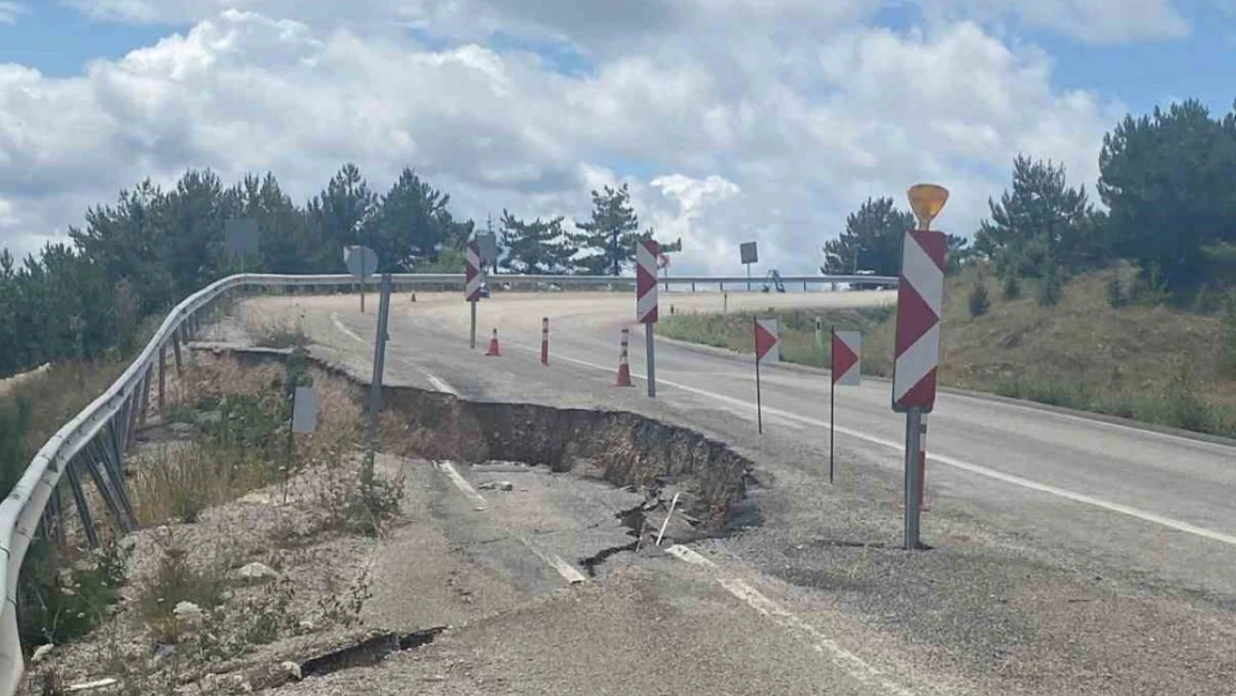 Göynük'te Geçen Yıl Çöken Yol Yapılmayı Bekliyor