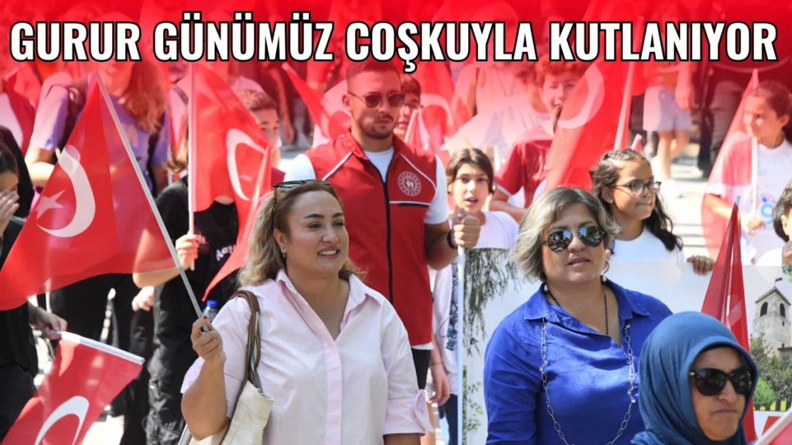 Gurur Günümüz Coşkuyla Kutlanıyor