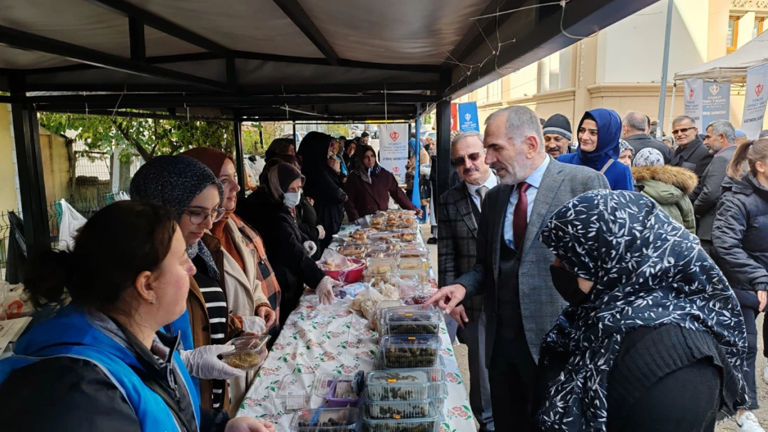 Hayır Çarşısı Kuruldu