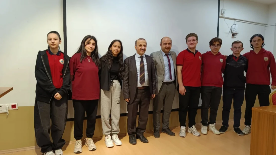 İhsangazi'de Gençler Tiyatro ile Buluşuyor