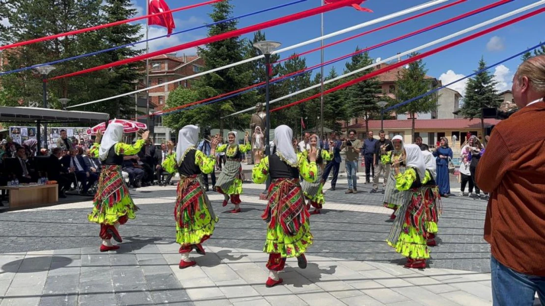 İhsangazi Kent Meydanı 'Siyez Şenliği' ile açıldı