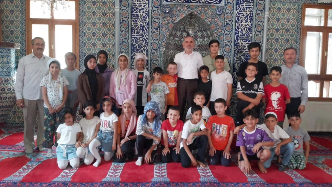 İl Müftüsü Derin'den Cebrail Camii Yaz Kur'an Kursuna Ziyaret