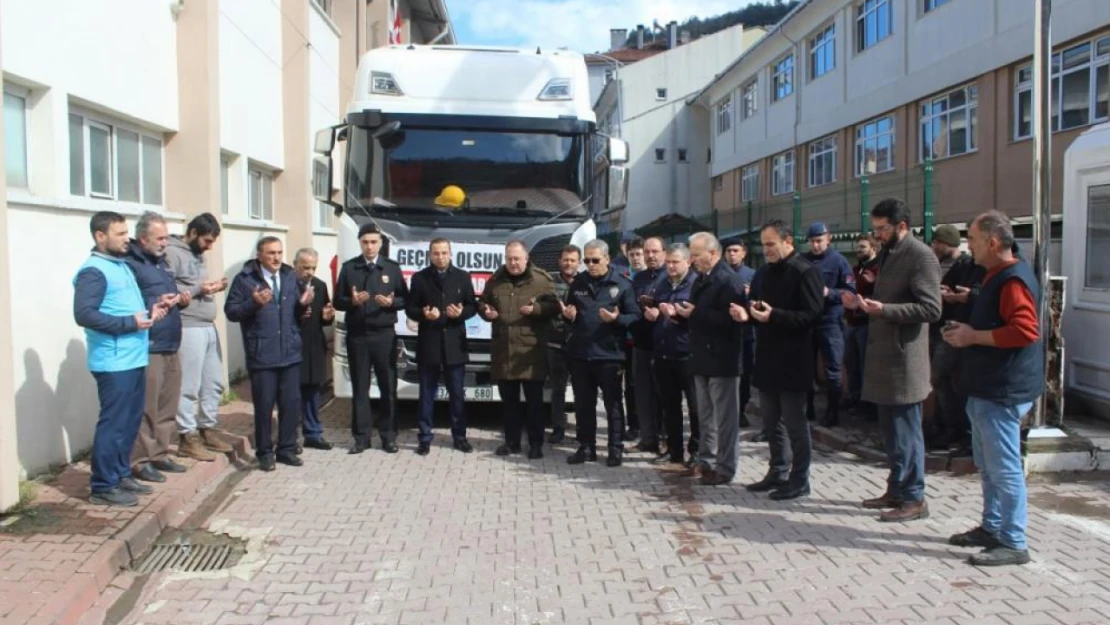 İnebolu'dan deprem bölgesi Kahramanmaraş'a destek