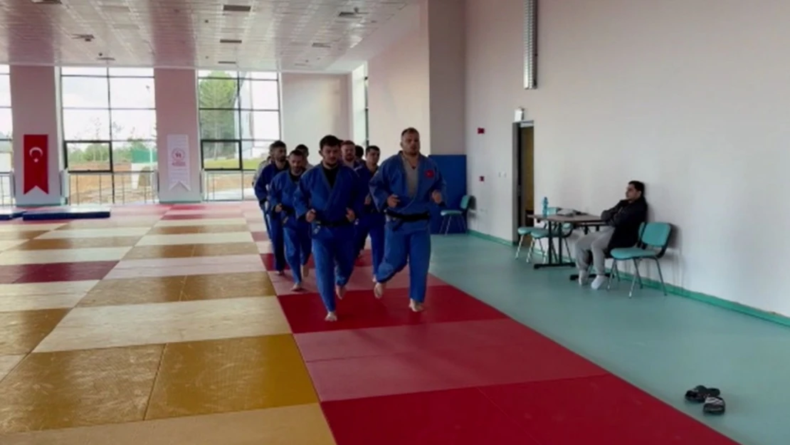 İşitme Engelliler Büyükler Judo Milli Takımı Madalya Hedefliyor