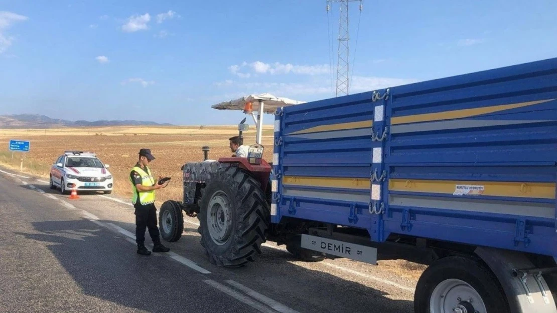 Jandarmadan Tarım Araçları ve Traktörlere Yönelik Denetim