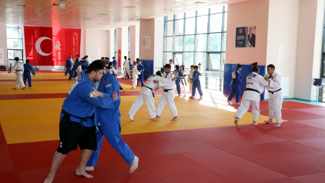 Judo Milli Takımı, Hazırlıklarını Sürdürüyor