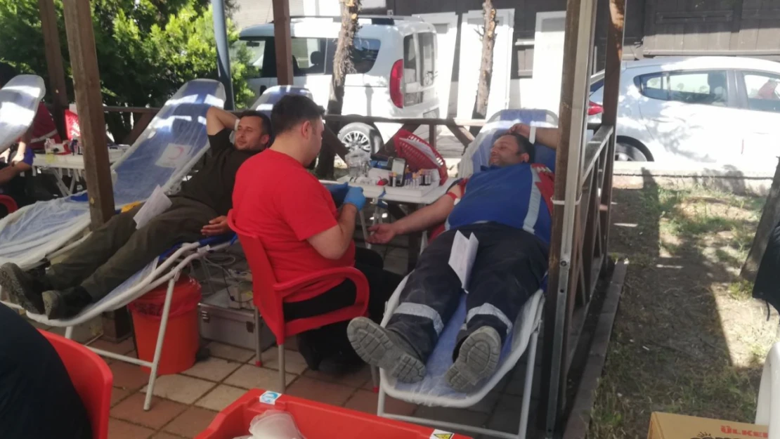 Kan Bağışı Kampanyası Düzenlendi