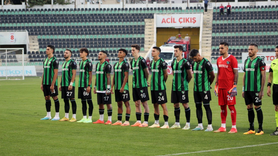 Kapanış maçında gülen Denizlispor