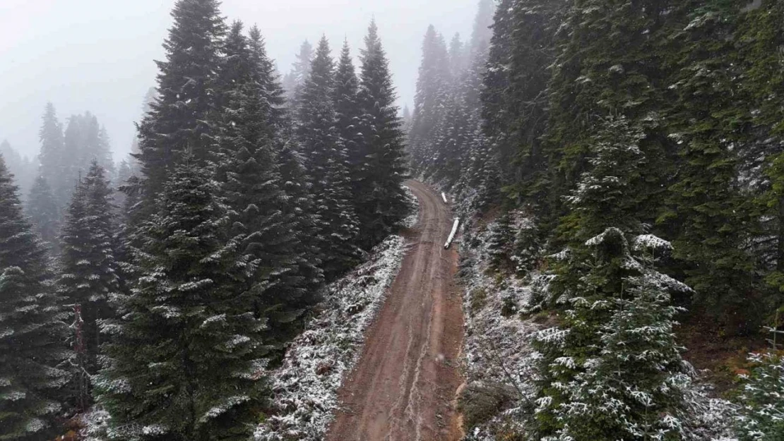 Karabük'te Mevsimin İlk Karı Yağdı