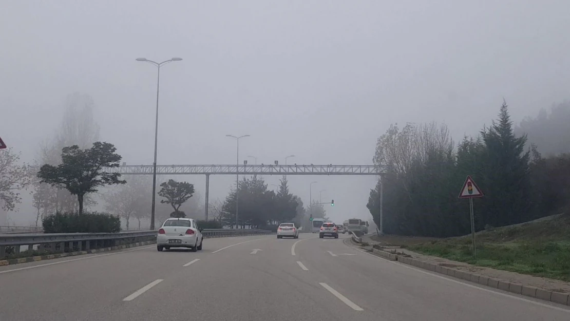 Karabük'te Yoğun Sis Etkili Oldu