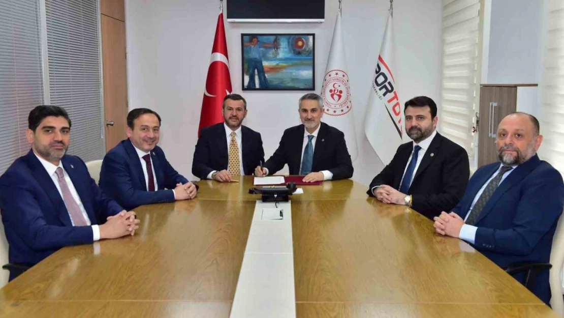 Karabük'ün Spor Alanları Yenileniyor