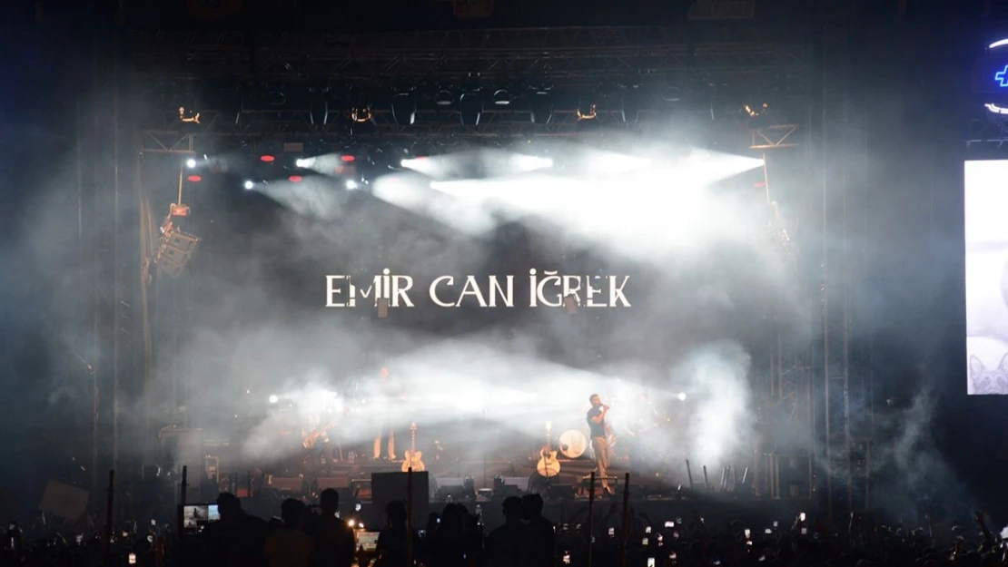 O Festivalde Emir Can İğrek Konseri