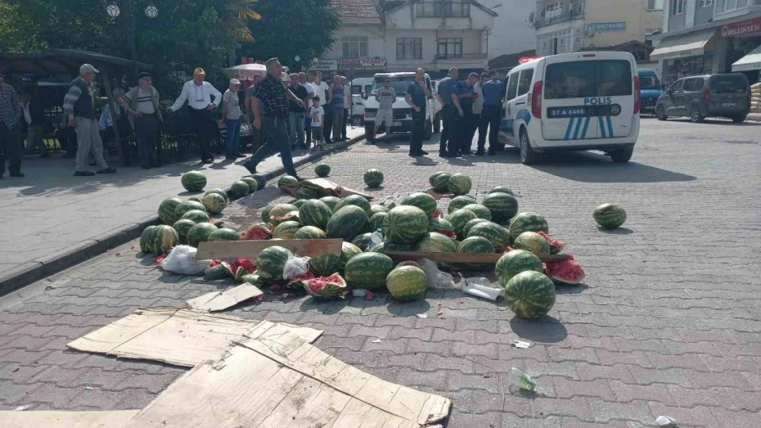 Karpuz Satışına İzin Verilmeyen Vatandaş Sinir Krizi Geçirdi