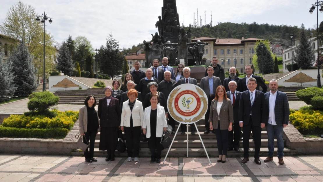 Kastamonu'da Bilimsel Eczacılık Günü kutlandı