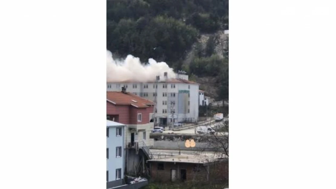 Kastamonu'da korkutan öğretmenevi yangını