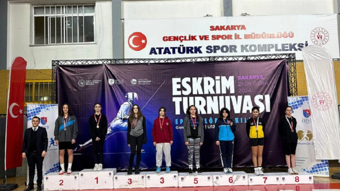 Kastamonu Eskrimcileri Sakarya'da Mücadele Etti