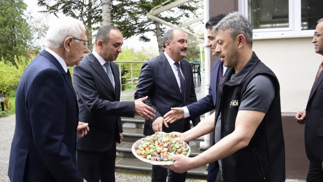 Kastamonu İl Özel İdare'de gelenekselleşen bayramlaşma töreni yapıldı