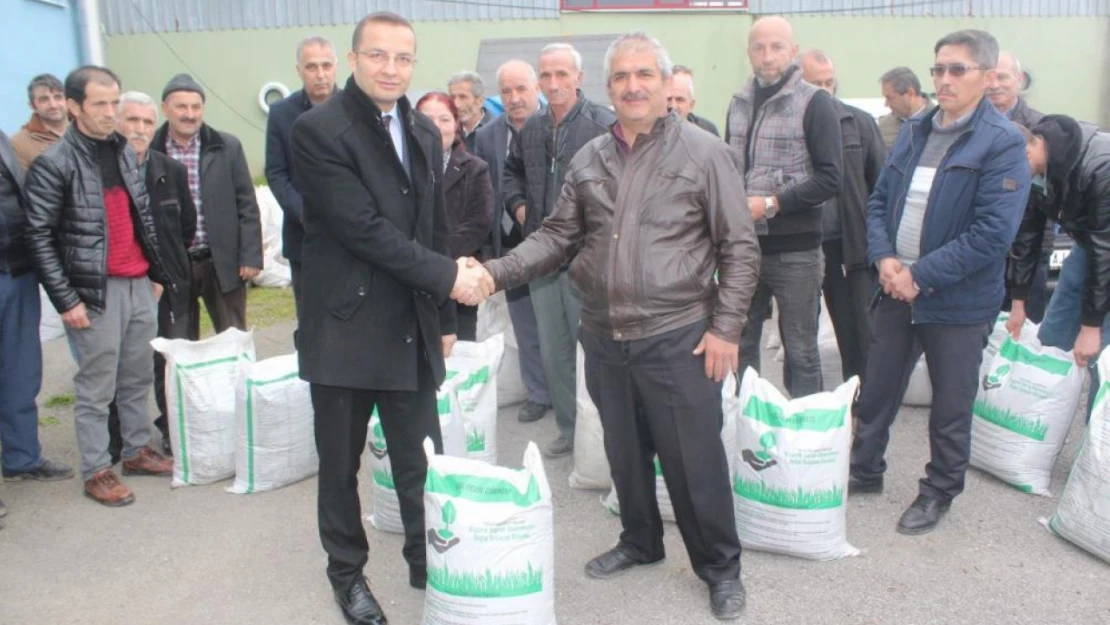 Kastamonu İnebolu'da 3 ton solucan gübresi dağıtıldı