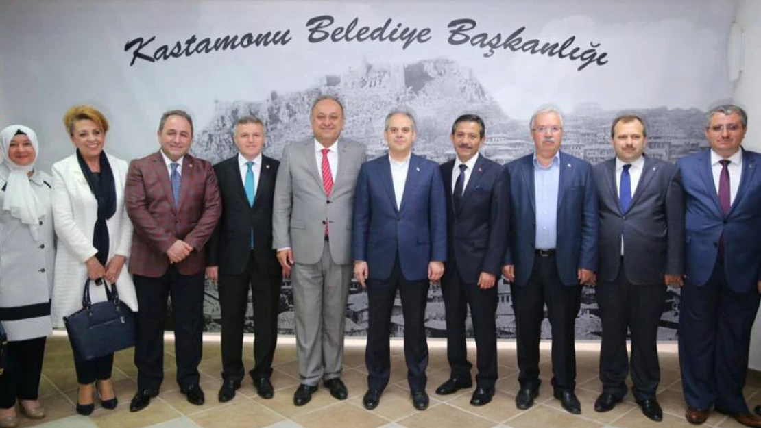 'Kastamonu'ya stadyum, gençlere imkanlar getireceğiz'