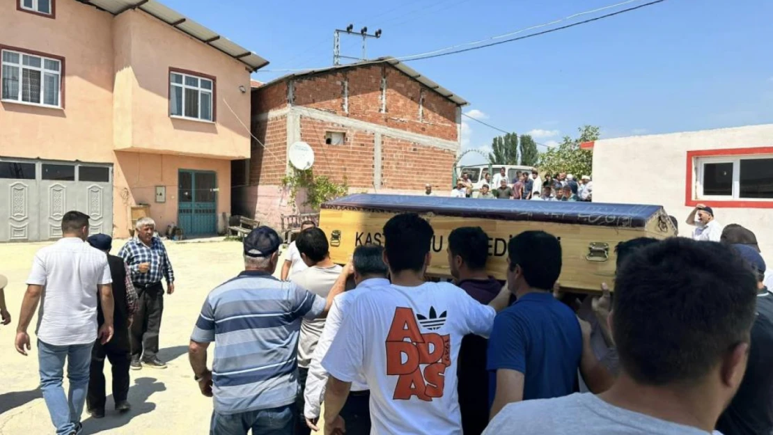 Kaza kurbanı genç toprağa verildi