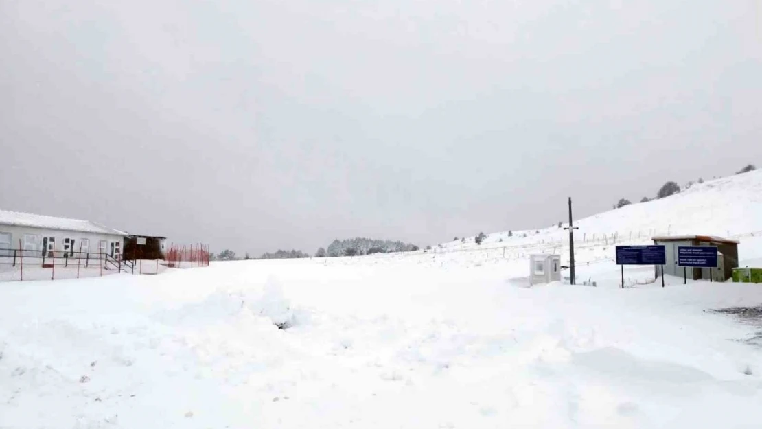 Keltepe Kayak Merkezinde Kar Kalınlığı 50 Santimetreyi Buldu