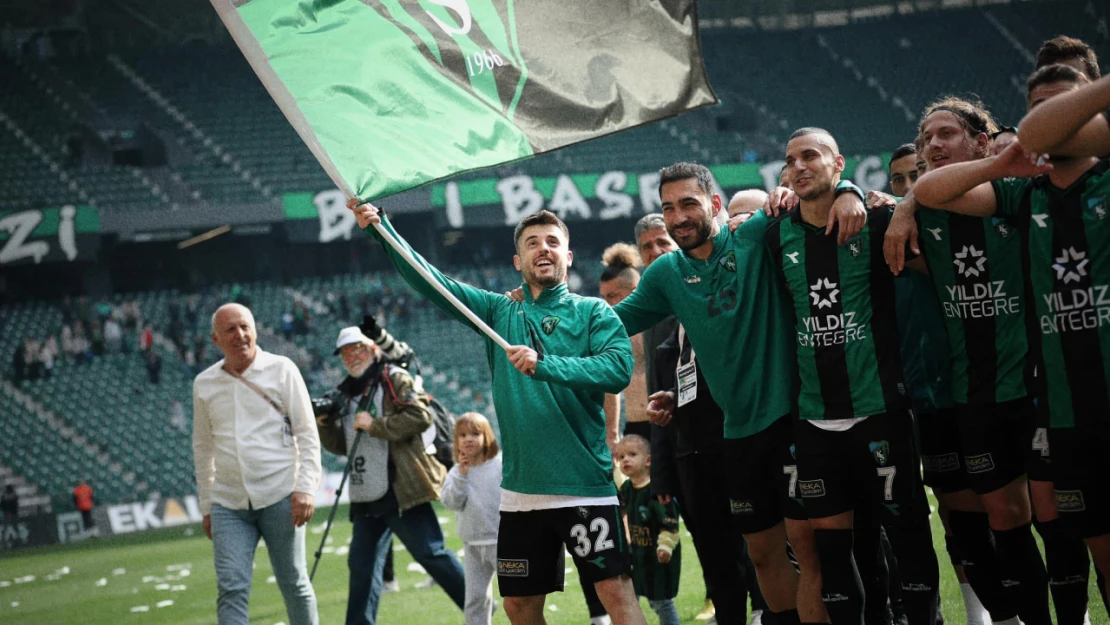 Kocaelispor şampiyon gibi